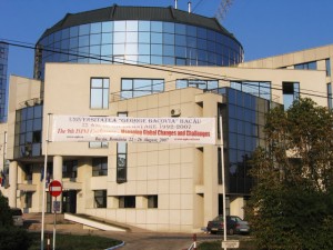 Universitatea George Bacovia Bacau